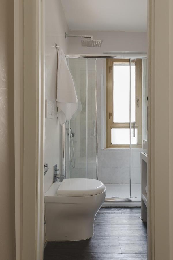 Residenza Il Giglio Hotel Rome Exterior photo