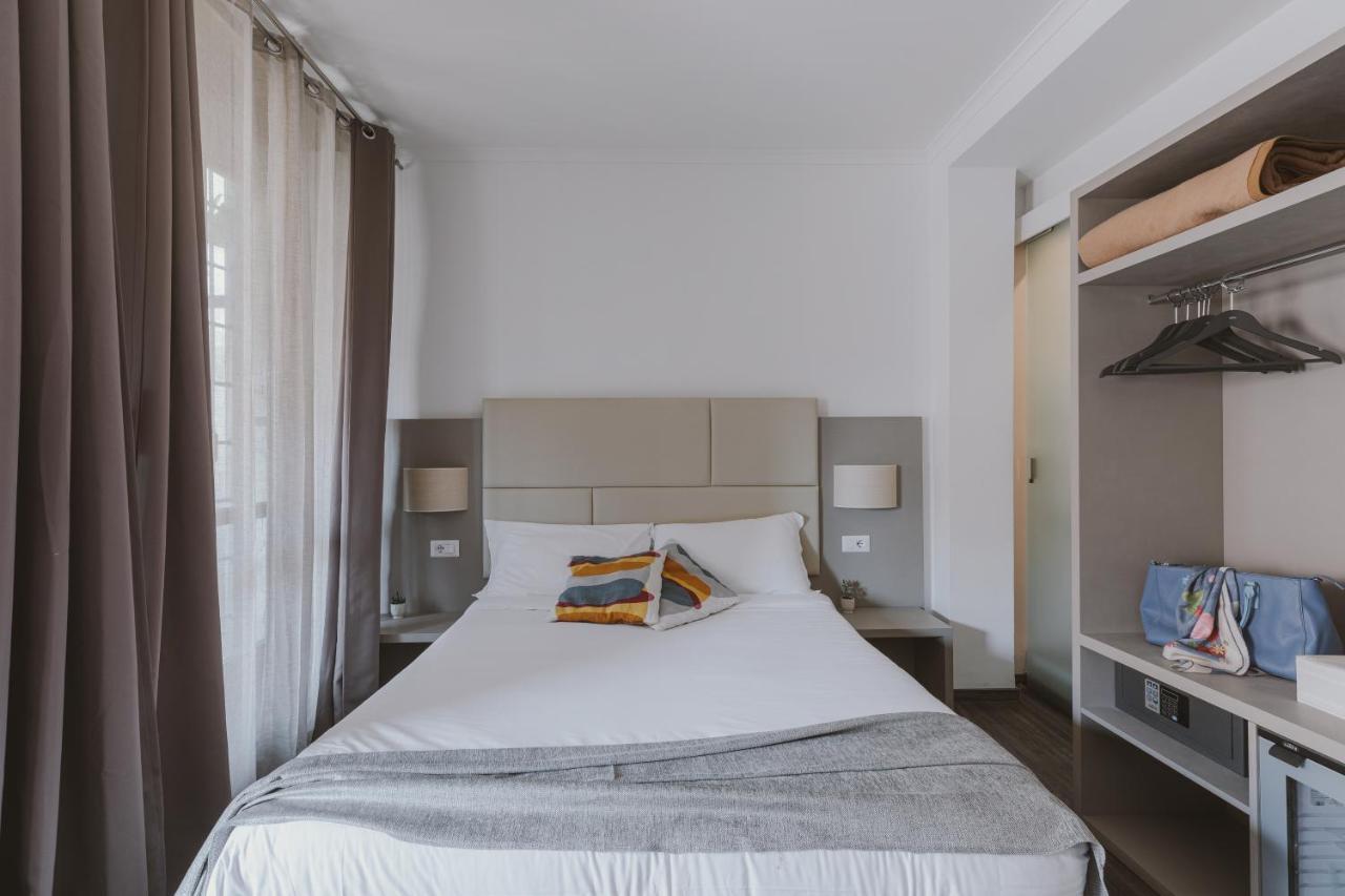 Residenza Il Giglio Hotel Rome Exterior photo