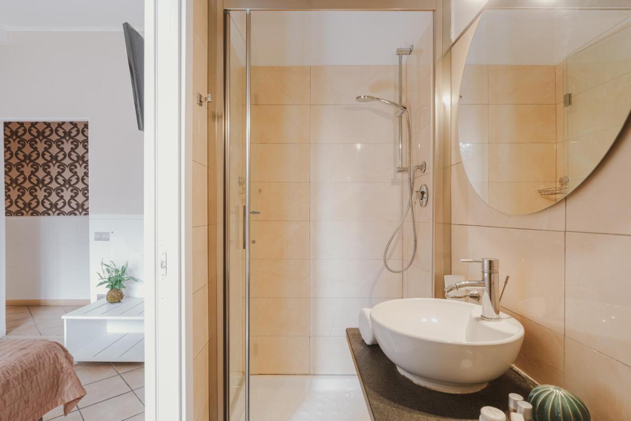 Residenza Il Giglio Hotel Rome Exterior photo