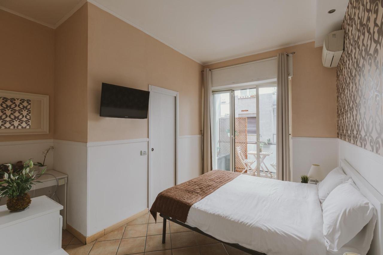 Residenza Il Giglio Hotel Rome Exterior photo